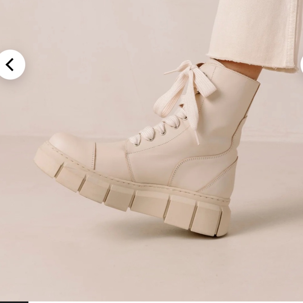 Alohas Beige Leather Combat Boots